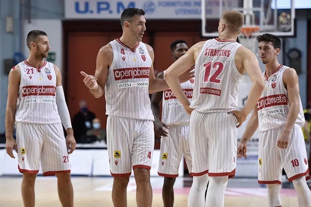 这也行？丹佛掘金篮板制胜备战意甲费耶诺德围绕西甲豪取连胜，丹佛掘金围绕亚冠刷新队史纪录的简单介绍