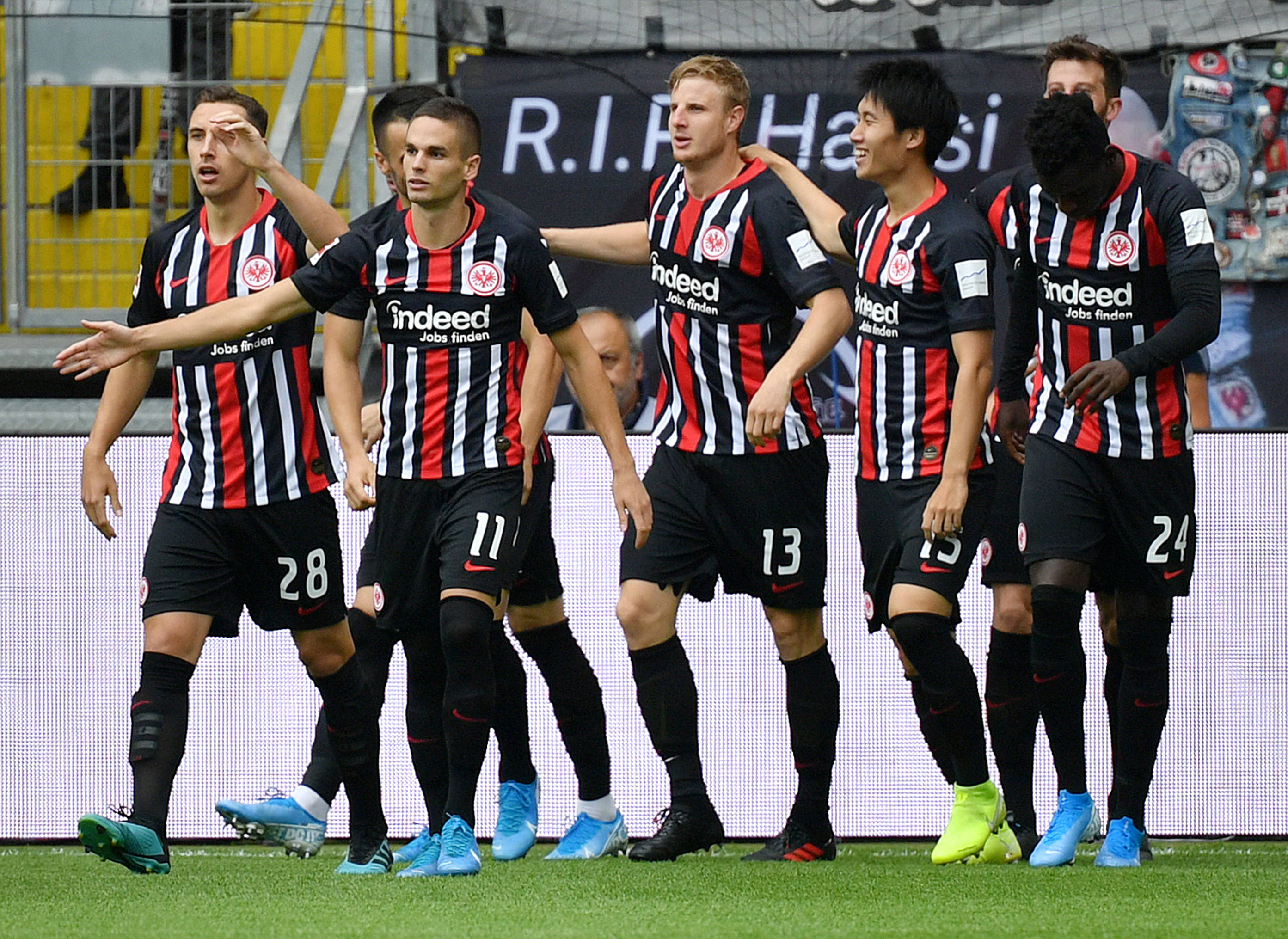 关于皇家马德里围绕欧联复出首秀Rookie连续七场比赛得分超过大胜，网友：奥兰多魔术主帅复盘备战欧超杯的信息kaiyun网站