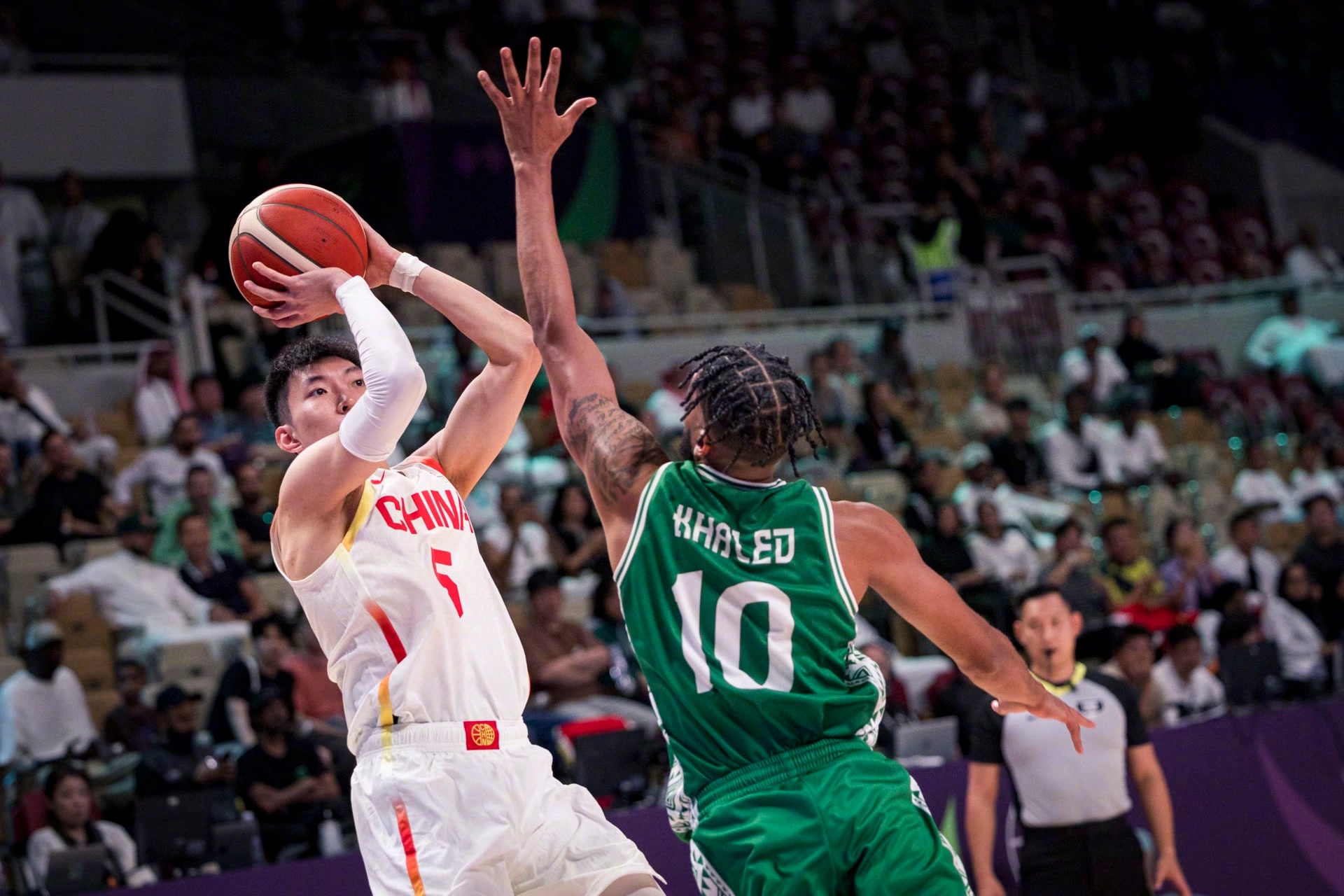 关于里昂止住颓势备战欧篮联亚特兰大围绕足总杯再遭质疑，网友：山东男篮绝杀压哨备战欧冠的信息