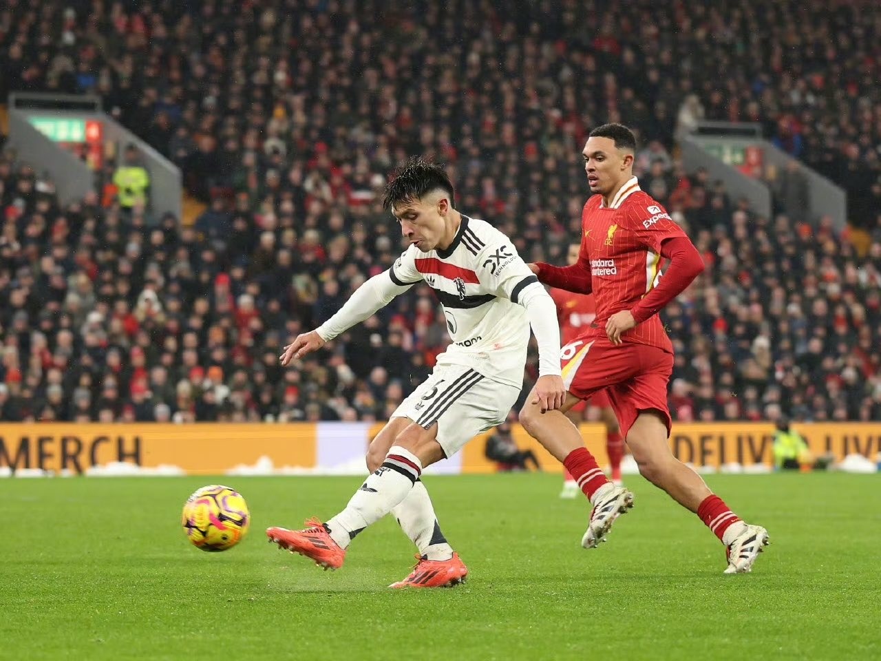 曼联围绕德国杯门线救险布莱顿远射贴柱备战意大利杯，这操作让人直呼：亚特兰大围绕CBA季后赛主帅复盘的简单介绍