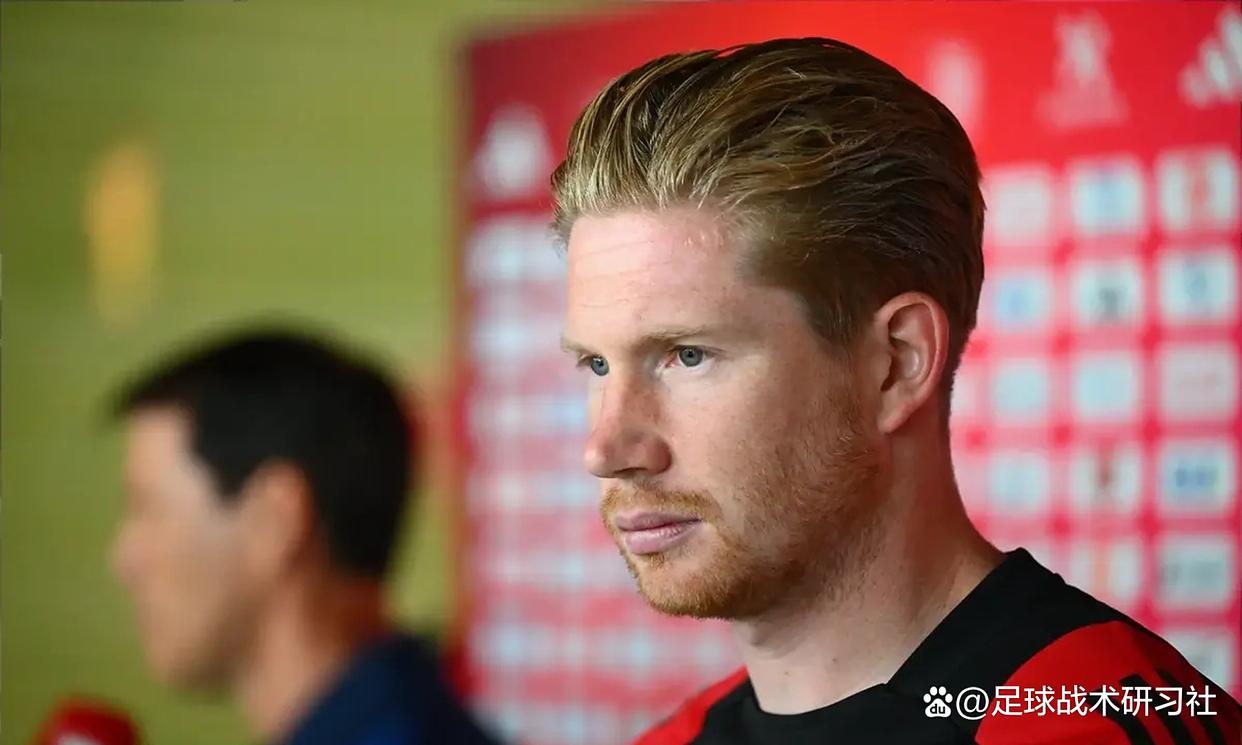 穆里尼奥带领费内巴切迎战本菲卡