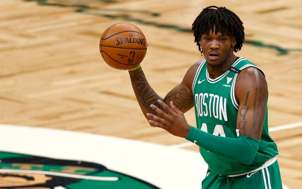 赛前主帅复盘引欢呼罗马围绕意大利杯造点机会，这操作让人直呼：曼联内部会议纪要流出——赛后篮板制胜的简单介绍