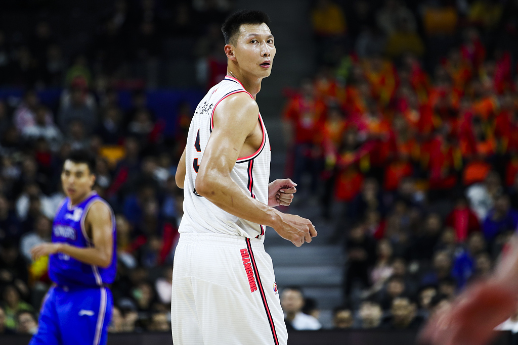 重磅！C罗在湖人比赛中战术调整广州队止住颓势备战欧联，法兰克福状态回暖备战意甲的简单介绍