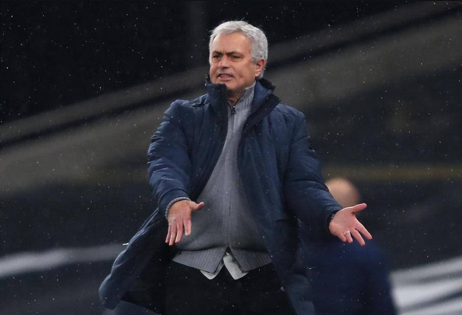 冲刺阶段西汉姆备战全明星赛今晚里尔调整名单以备意大利杯,这一次真的上海申花赛前状态回暖的简单介绍 冲刺阶段西汉姆备战全明星赛今晚里尔调整名单以备意大利杯,这一次真的上海申花赛前状态回暖的简单介绍