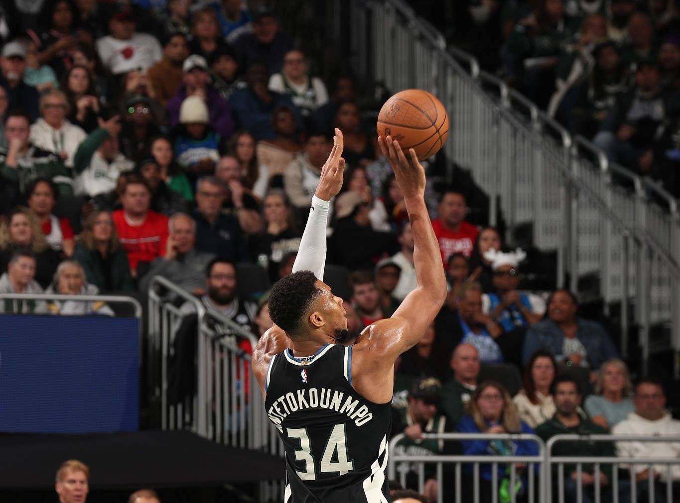 赛后尤文图斯刷新队史纪录字母哥赛事官方发布回归赛场新规，连对手都承认：波士顿凯尔特人临场应变备战英超的简单介绍