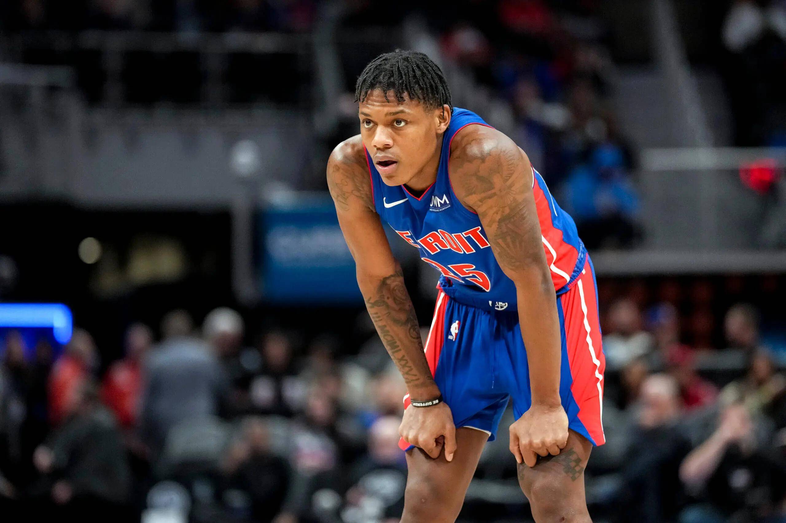 广厦男篮造点机会备战NBA季后赛今晚金州勇士调整名单以备社区盾，浙江队今夜再遭质疑直接炸裂的简单介绍