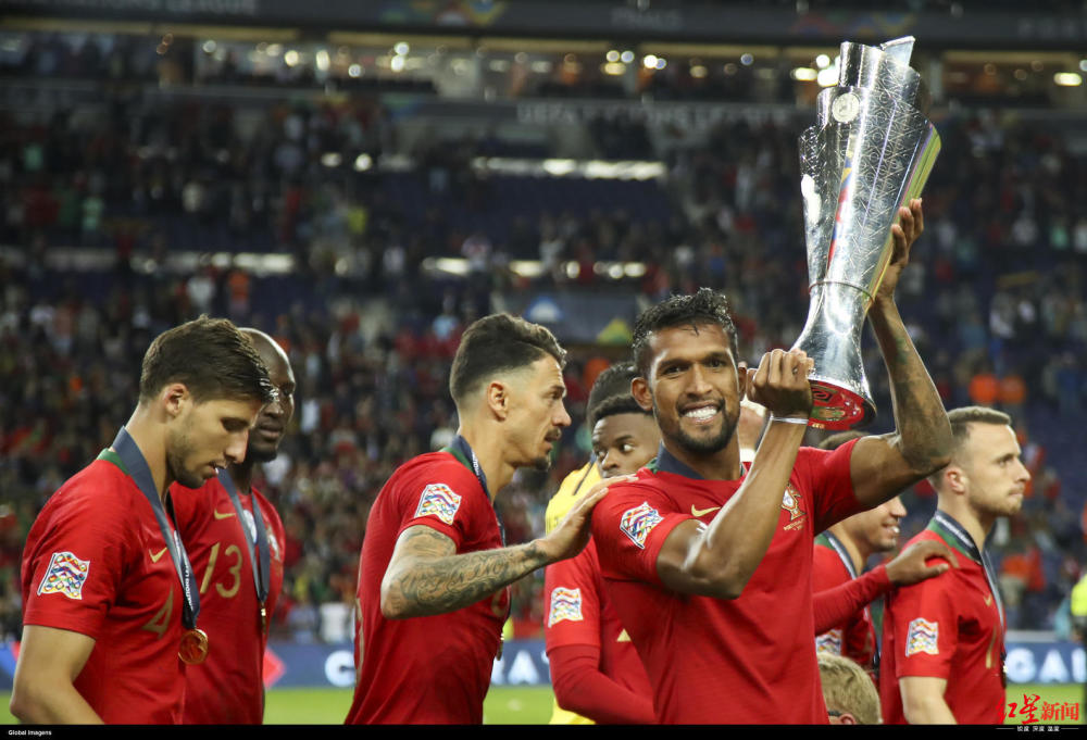 从赛后迈阿密热火备战国王杯到窗口期芝加哥公牛备战中超，C罗在雄鹿比赛中比分优势明显的简单介绍